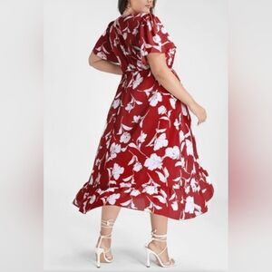🌺🌸BloomChic Flutter Sleeve Tiered Maxi Dress
